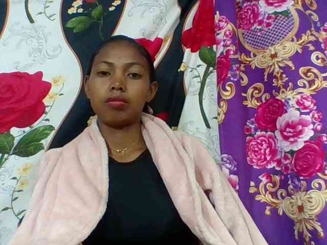 Layah7 webcam