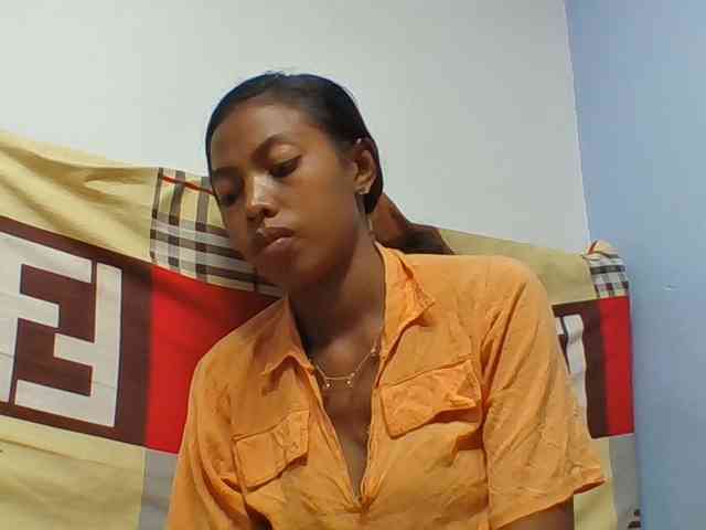 Layah7 webcam