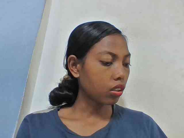 Layah7 webcam