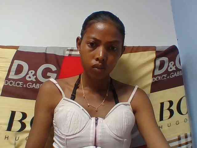 Layah7 webcam