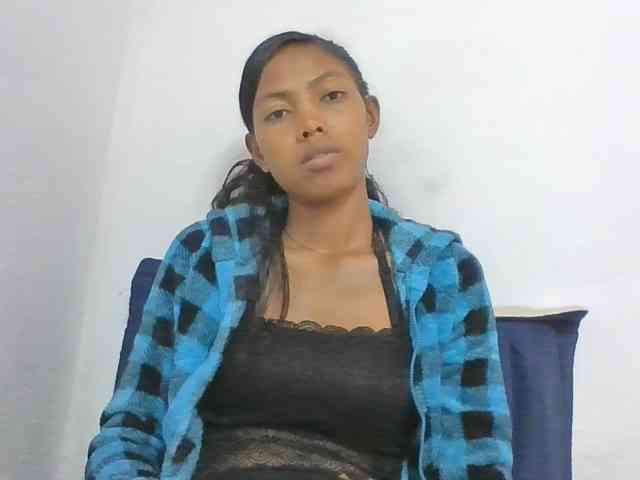 Layah7