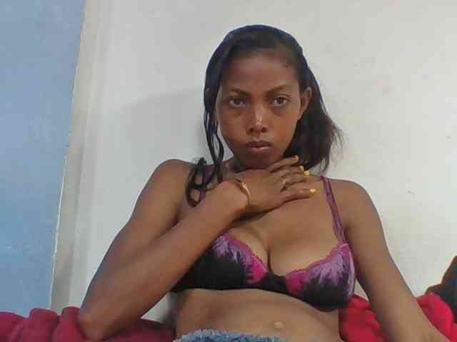 Layah7 webcam