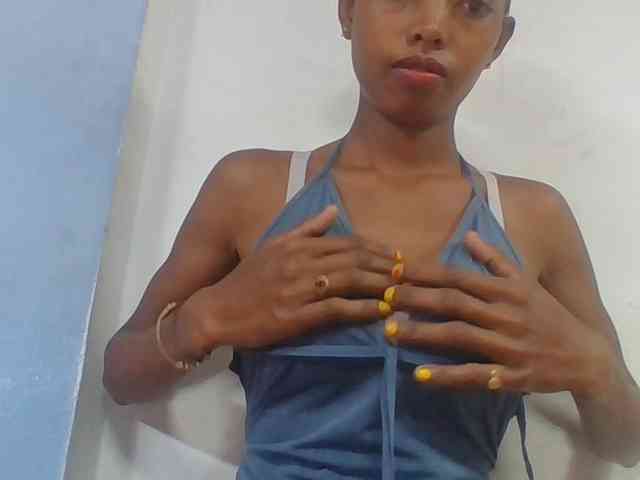 Layah7 webcam