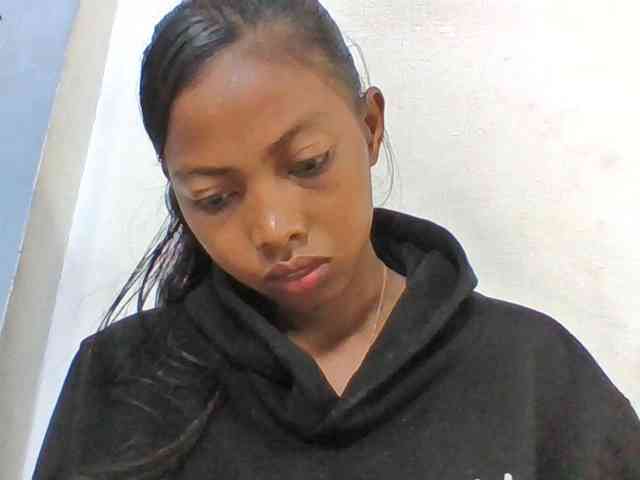 Layah7