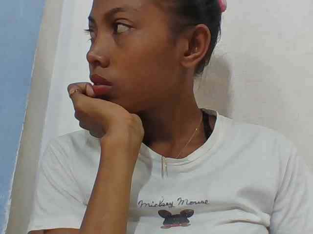 Layah7 webcam
