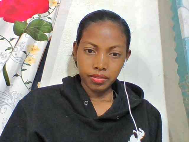 Layah7 webcam