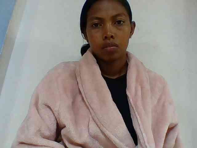 Layah7