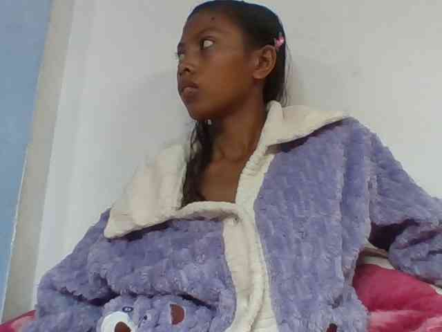 Layah7