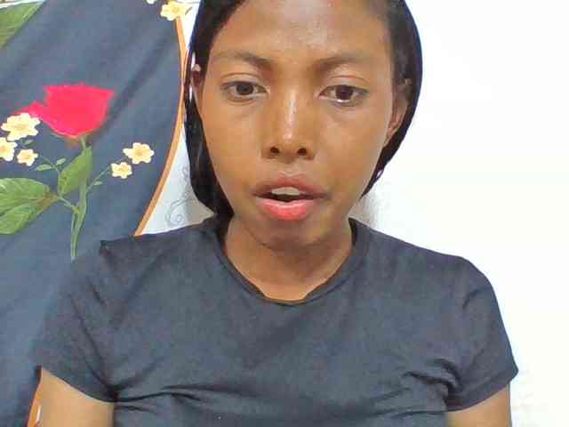 Layah7