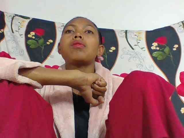 Layah7