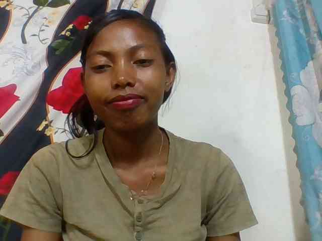 Layah7 webcam
