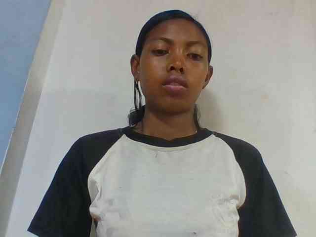 Layah7 webcam