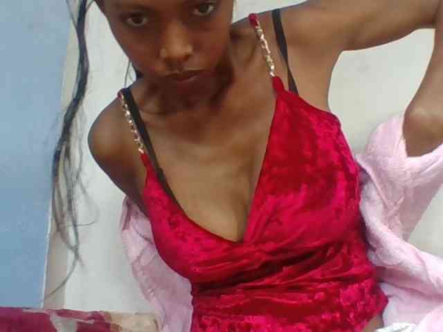 Layah7 webcam