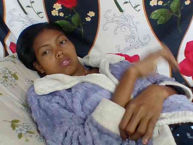 Layah7