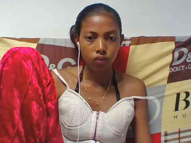 Layah7 webcam