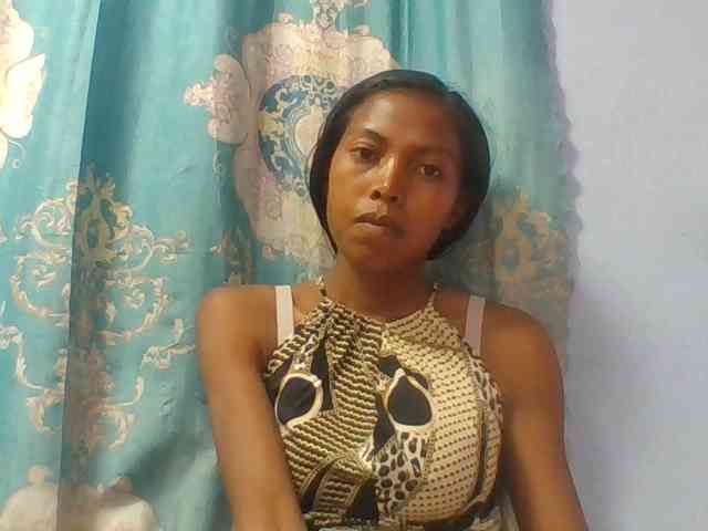 Layah7