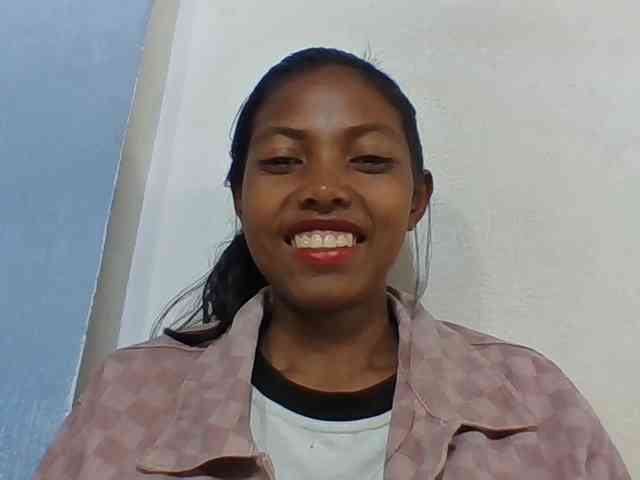 Layah7 webcam