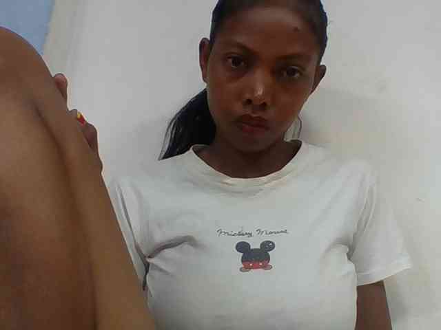 Layah7 webcam