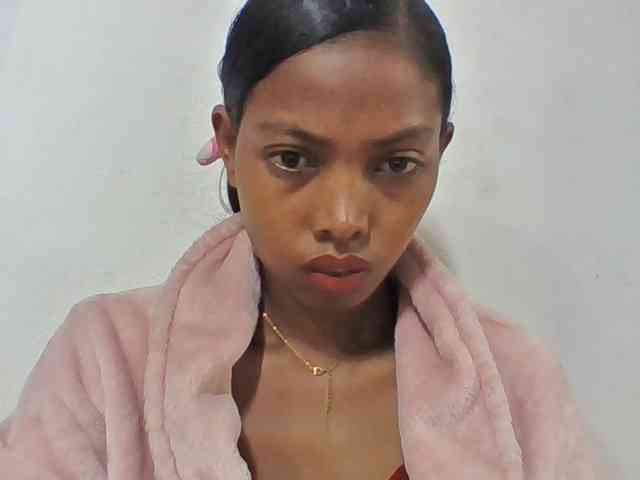Layah7 webcam