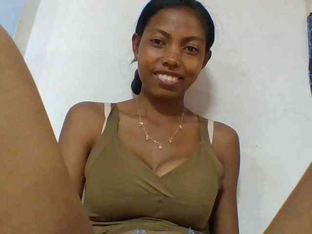 Layah7 webcam