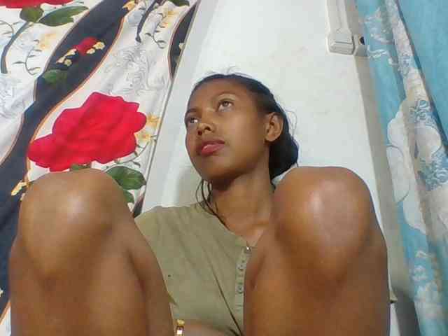 Layah7 webcam