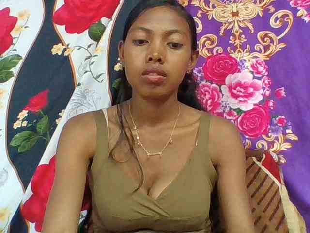 Layah7 webcam