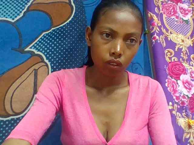 Layah7 webcam