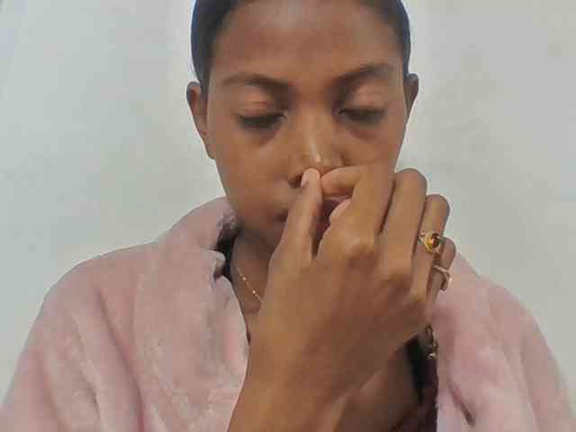 Layah7 Layah7