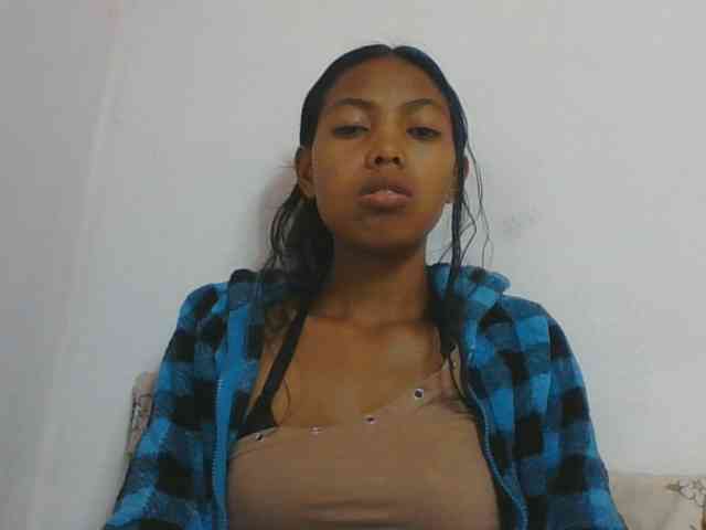 Layah7 webcam