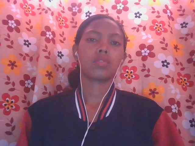 Layah7