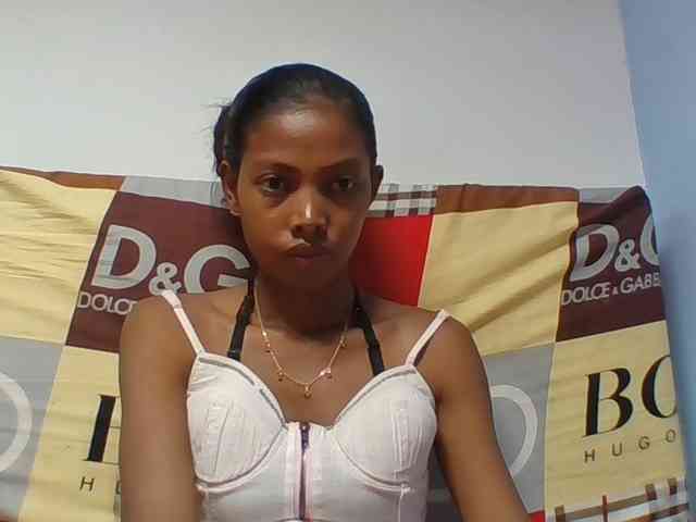 Layah7 webcam