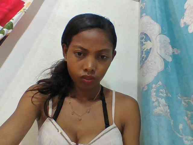 Layah7 webcam