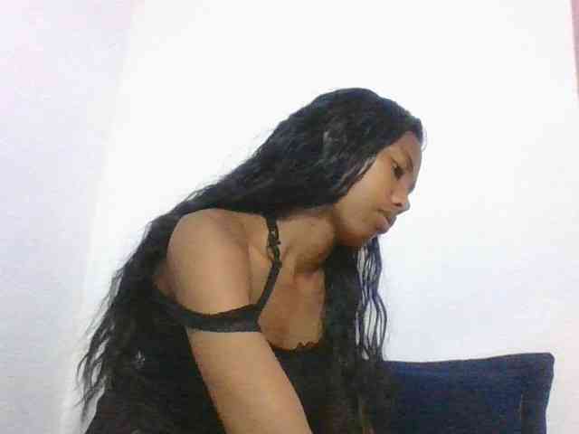 Layah7