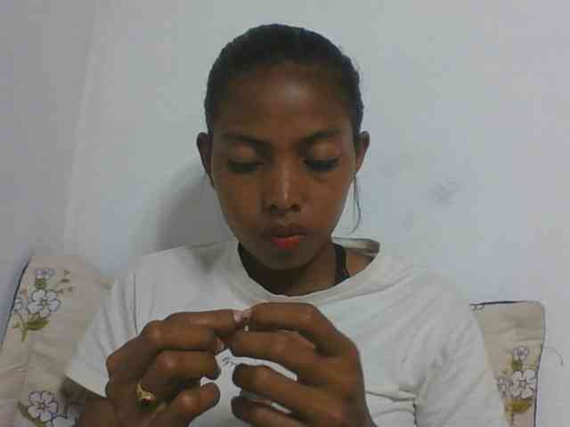 Layah7