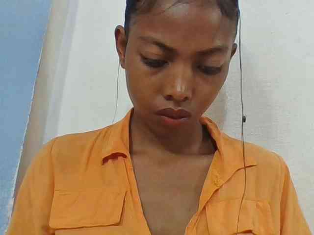 Layah7 Layah7
