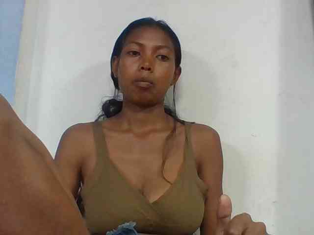 Layah7 webcam