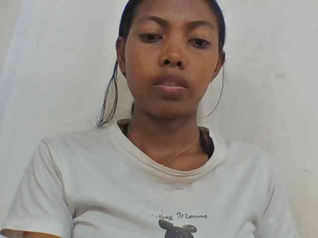 Layah7 webcam