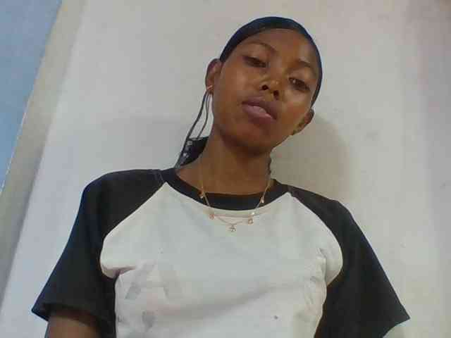Layah7 webcam