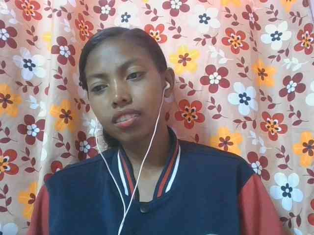 Layah7