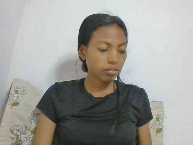 Layah7