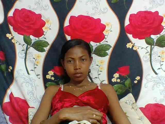 Layah7