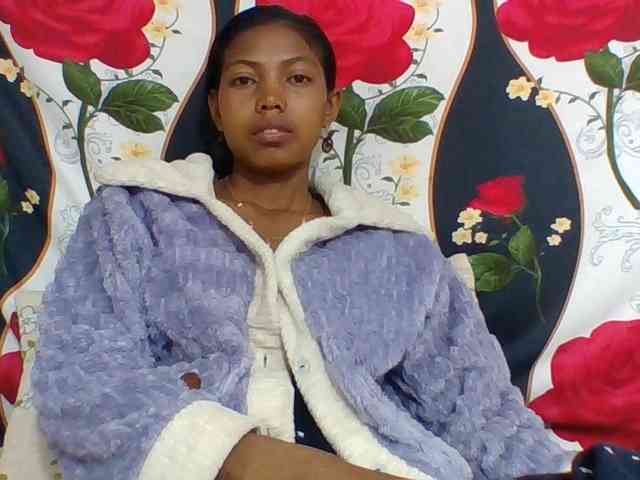 Layah7 webcam