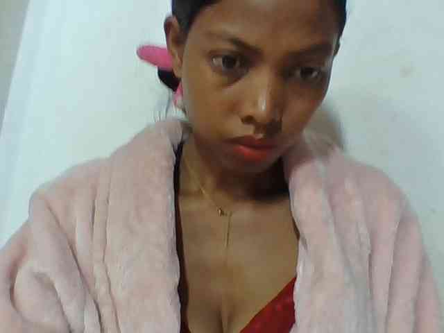 Layah7 webcam