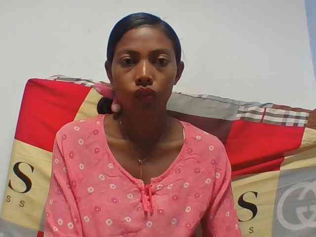Layah7 webcam