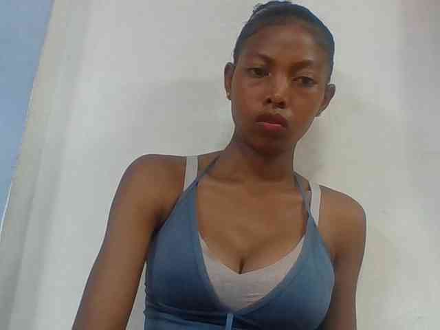 Layah7 webcam