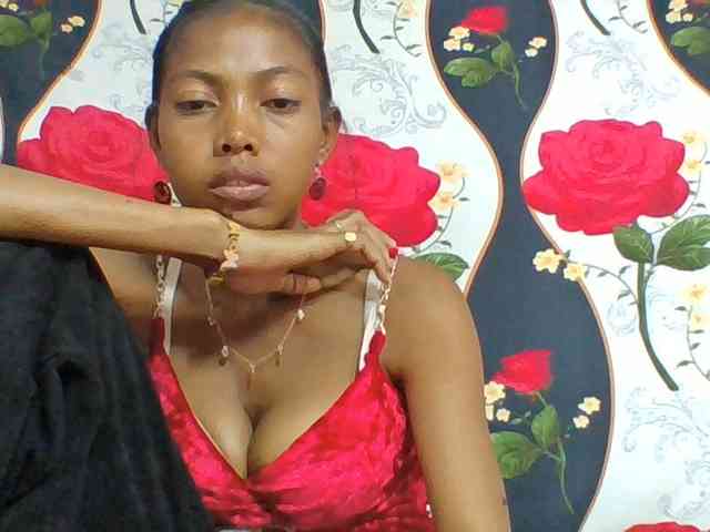Layah7 webcam