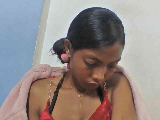 Layah7 webcam