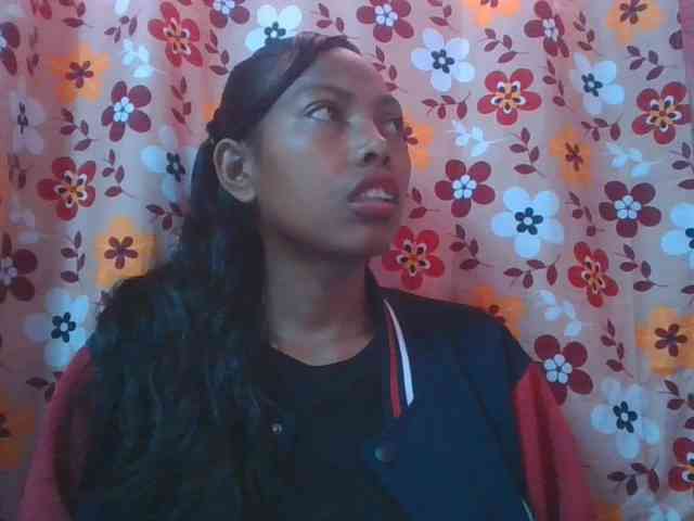Layah7