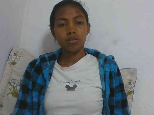 Layah7