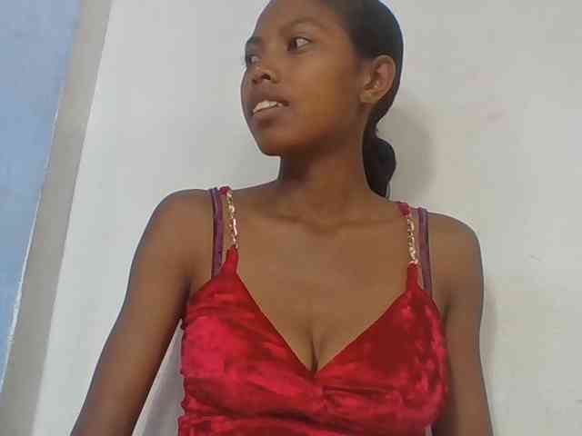 Layah7